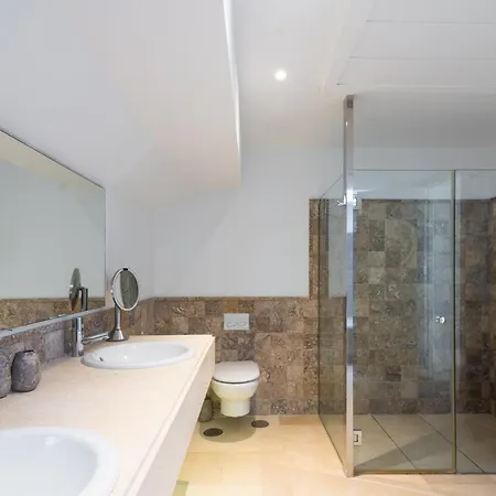 Duplex Penthouse With 3 Bedrooms Vakantiehuis Estepona